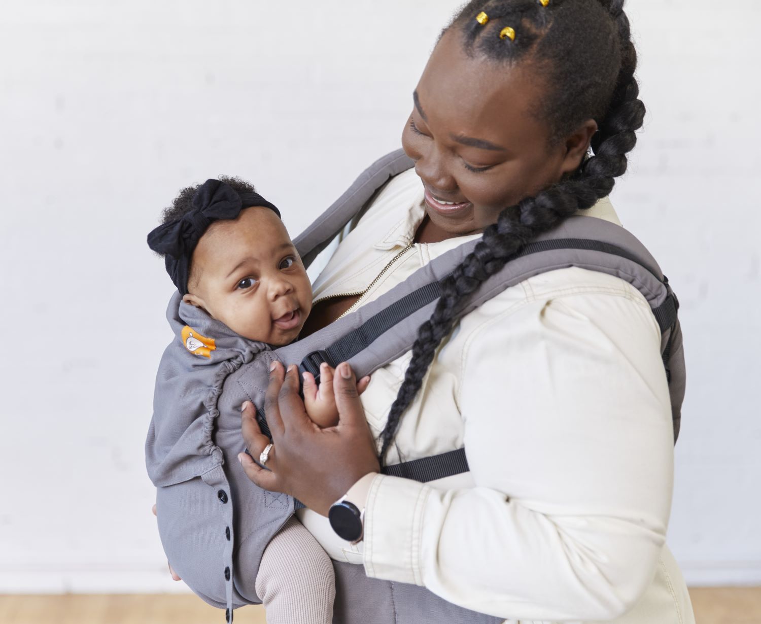 Graphite Free-to-Grow Baby Carrier