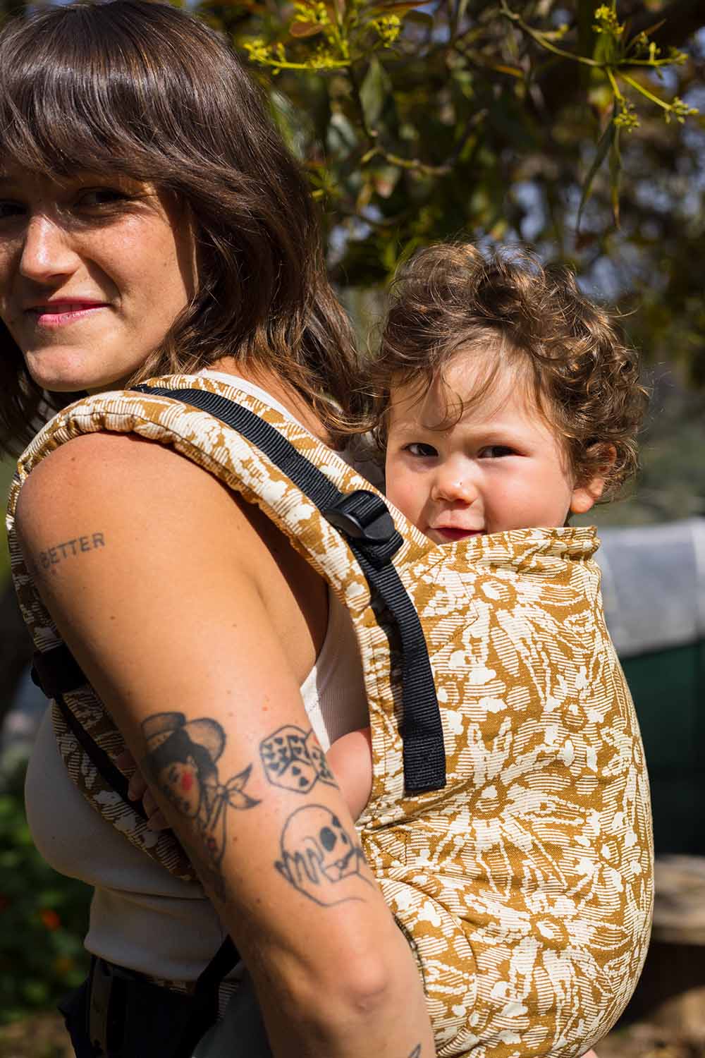 Mariam - Hemp Free-to-Grow Baby Carrier