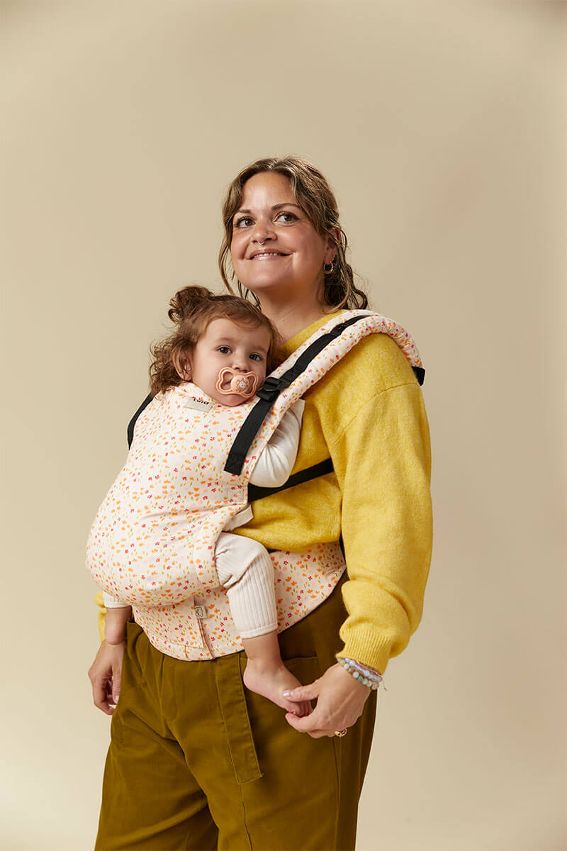 Posies - Free-to-Grow Baby Carrier